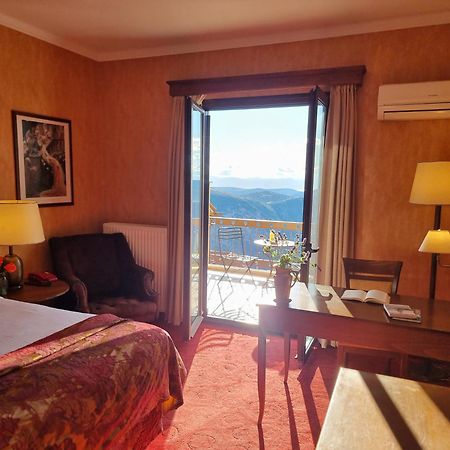 Likoria Hotel Arachova Dış mekan fotoğraf